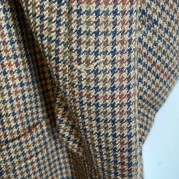 Embassy Row Jacket - Picture 14 of 14